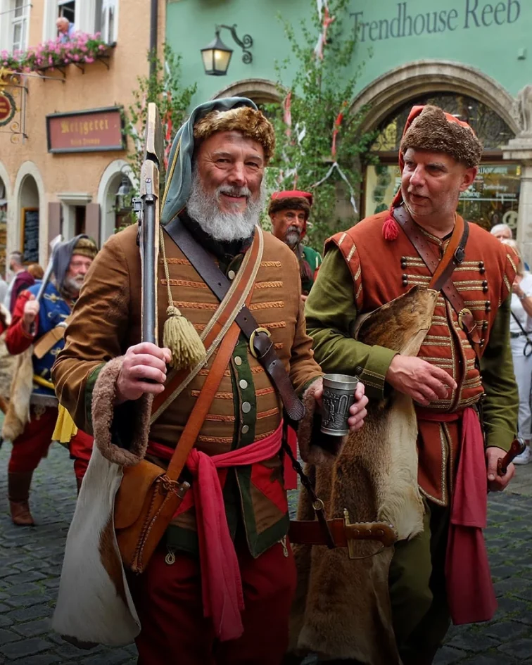 Der Meistertrunk und seine Pfingstfestspiele in Rothenburg